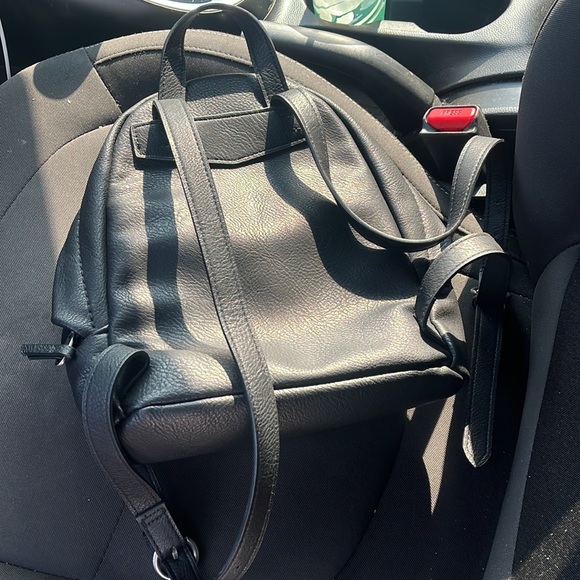 Universal Threads Co Mini Backpack - Picture 3 of 3